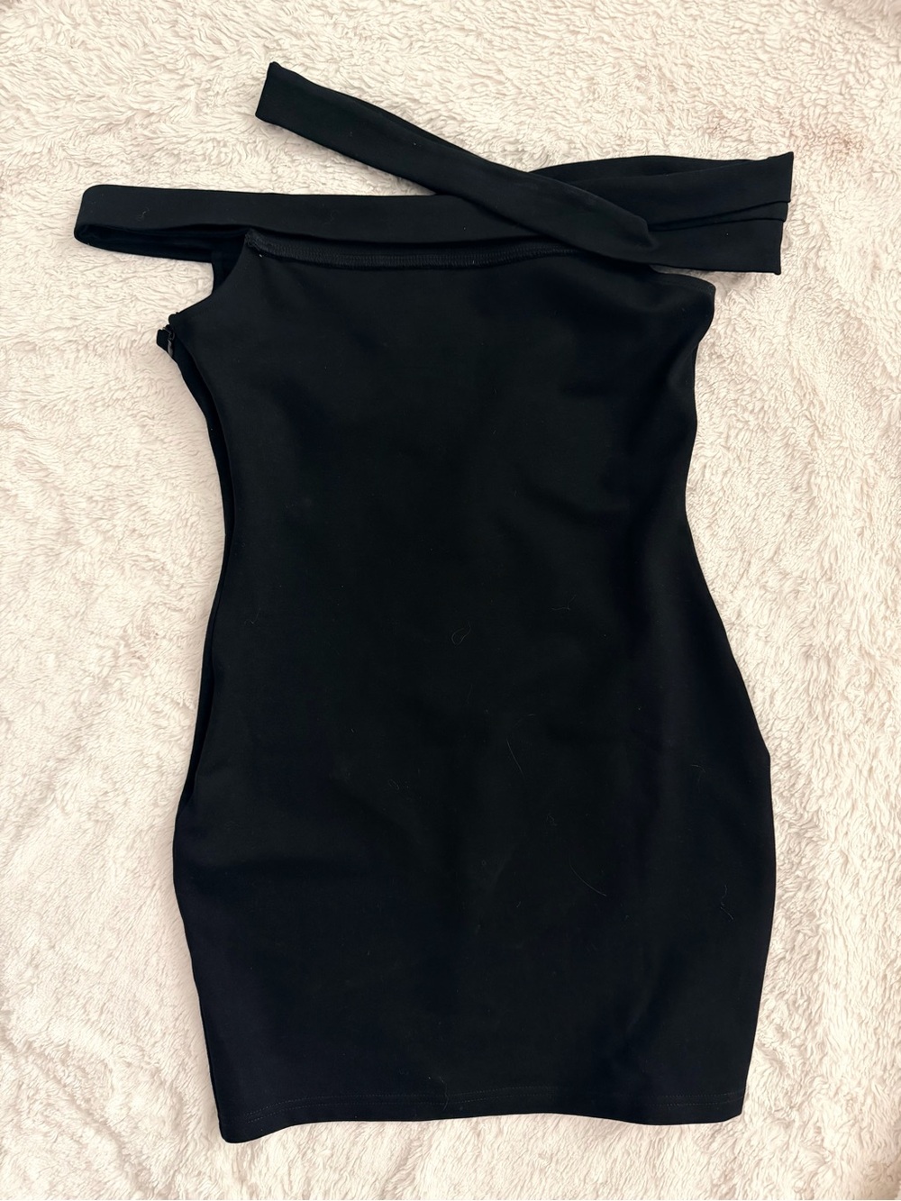 SUPERDOWN Off Shoulder Bodycon Dress